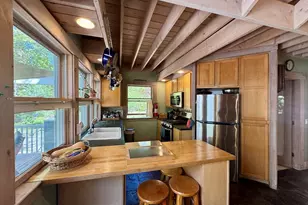299 Daggett Ave, Tisbury, MA 02568 - Photo 4