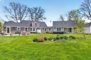 16 Prospect St, Dartmouth, MA 02748 - Photo 4