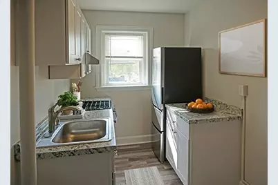 95 Adams St #09, Waltham, MA 02453 - Photo 2
