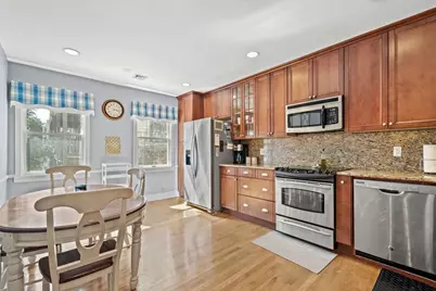 171 H Street #2, Boston, MA 02127 - Photo 2