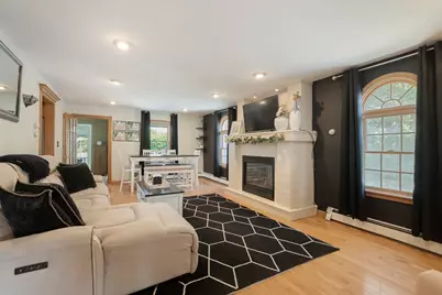 32 Mohill Ave, Swansea, MA 02777 - Photo 16