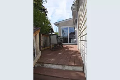78 Munsey Ave, Swansea, MA 02777 - Photo 4