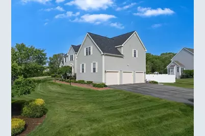 11 Copper Beech, West Bridgewater, MA 02379 - Photo 2
