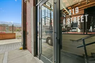 319 A St, Boston, MA 02210 - Photo 18