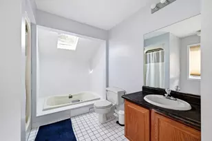 401 Fairway Village, Northampton, MA 01053 - Photo 18