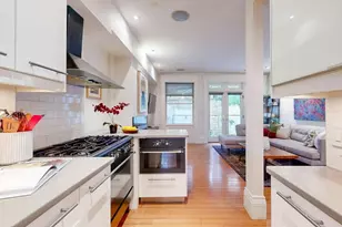 11 Fayette, Boston, MA 02116 - Photo 2