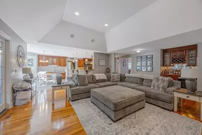 15 Leland Dr, Ludlow, MA 01056 - Photo 10
