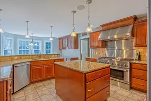15 Leland Dr, Ludlow, MA 01056 - Photo 4