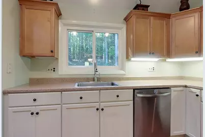 5 Wheeler St, Pepperell, MA 01463 - Photo 4