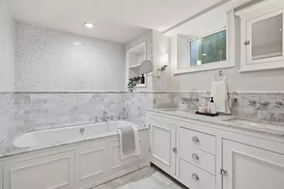 155 W 9th St. #1, Boston, MA 02127 - Photo 28