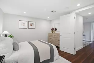 155 W 9th St, Boston, MA 02127 - Photo 32