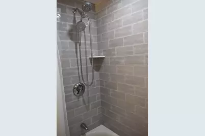 18 Griffin Rd, Framingham, MA 01701 - Photo 10