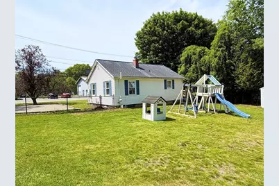 124 Central Ave, Ayer, MA 01432 - Photo 10