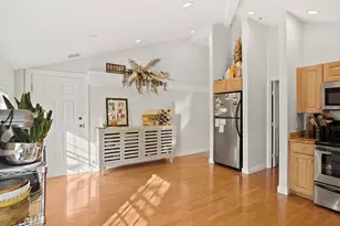 266 Essex St, Salem, MA 01970 - Photo 10