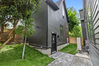 156 Albion St #R, Somerville, MA 02144 - Photo 2