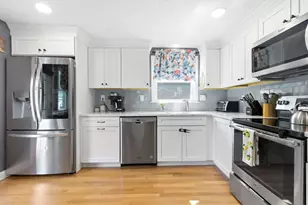 19 Burt Rd, Wilmington, MA 01887 - Photo 8