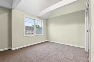417 Hildreth St, Lowell, MA 01850 - Photo 18