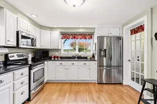 27 Park Cir, Arlington, MA 02476 - Photo 10