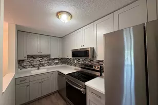200 Manning St, Hudson, MA 01749 - Photo 4