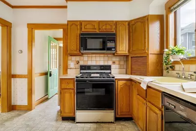 101 Tyndale St, Boston, MA 02131 - Photo 14
