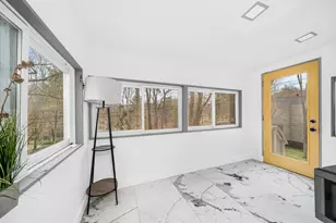36 Whittier Rd, Haverhill, MA 01830 - Photo 4