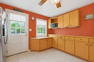 1093 Wachusett St, Holden, MA 01520 - Photo 2