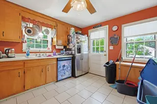 1093 Wachusett St, Holden, MA 01522 - Photo 12