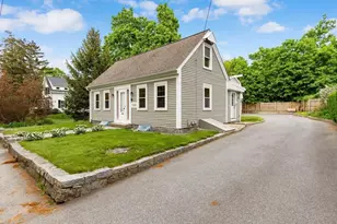 17 Pigeon Hill St, Rockport, MA 01966 - Photo 2