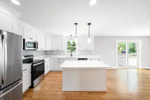 811 Main St, Tewksbury, MA 01876 - Photo 8
