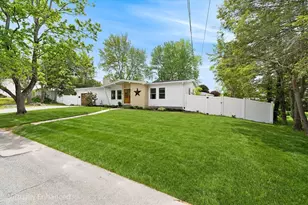 9 Cloverleaf Rd, Leominster, MA 01453 - Photo 32