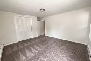 361 Tremont St, Taunton, MA 02780 - Photo 10