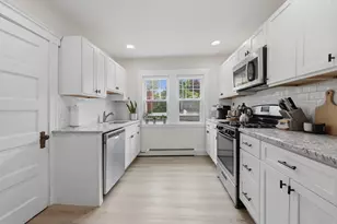 3 Regent Cir, Boston, MA 02130 - Photo 8