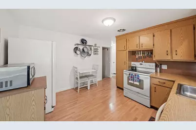 15 D St, Hull, MA 02045 - Photo 4