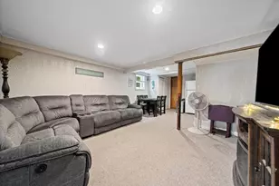 15 D St, Hull, MA 02045 - Photo 16