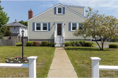 84 Newport Rd, Hull, MA 02045 - Photo 2