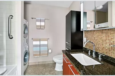 35 Fay St #215, Boston, MA 02118 - Photo 8
