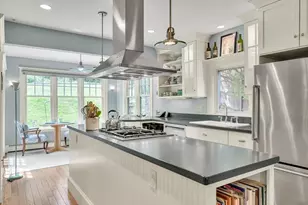 56 Bennington St, Newton, MA 02458 - Photo 10