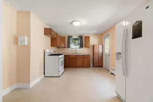 6 Minot St, Stoneham, MA 02180 - Photo 10