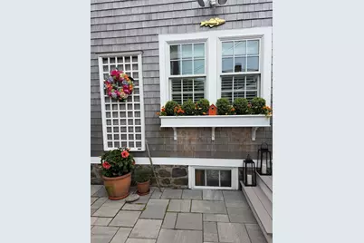 31 Franklin St, Marblehead, MA 01945 - Photo 26