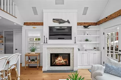 31 Franklin St, Marblehead, MA 01945 - Photo 10