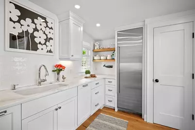 31 Franklin St, Marblehead, MA 01945 - Photo 18