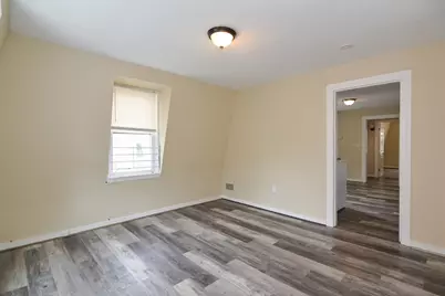10 Essex Ct, Lynn, MA 01902 - Photo 16