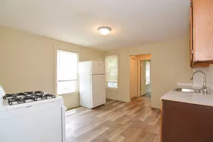 10 Essex Ct, Lynn, MA 01902 - Photo 30