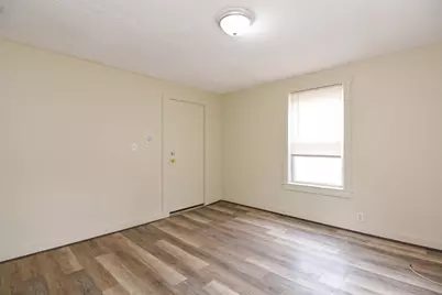 10 Essex Ct, Lynn, MA 01902 - Photo 32