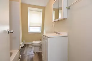 10 Essex Ct, Lynn, MA 01902 - Photo 6