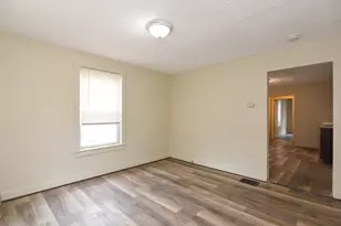 10 Essex Ct, Lynn, MA 01902 - Photo 34