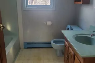 170 Woodland Cir, Tiverton, RI 02878 - Photo 6