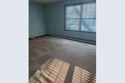 170 Woodland Cir, Tiverton, RI 02878 - Photo 10