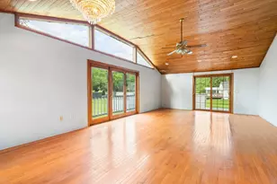 334 Forest St, Raynham, MA 02767 - Photo 16