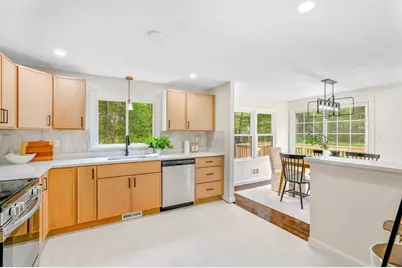 214 Pike Ave, Attleboro, MA 02703 - Photo 8